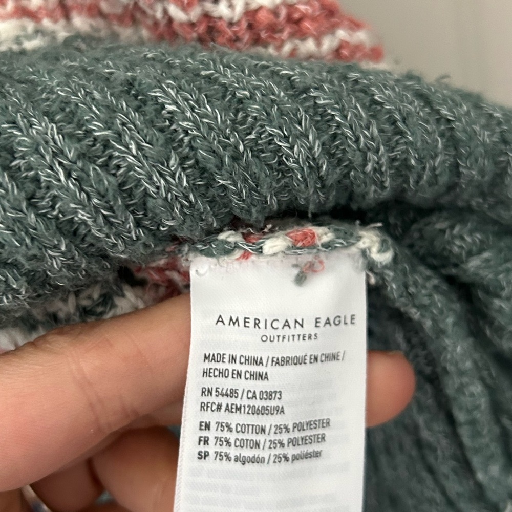 American Eagle Outfitters Striped Multicolor V-Neck Knit Sweater Size Large - Picture 3 of 4
